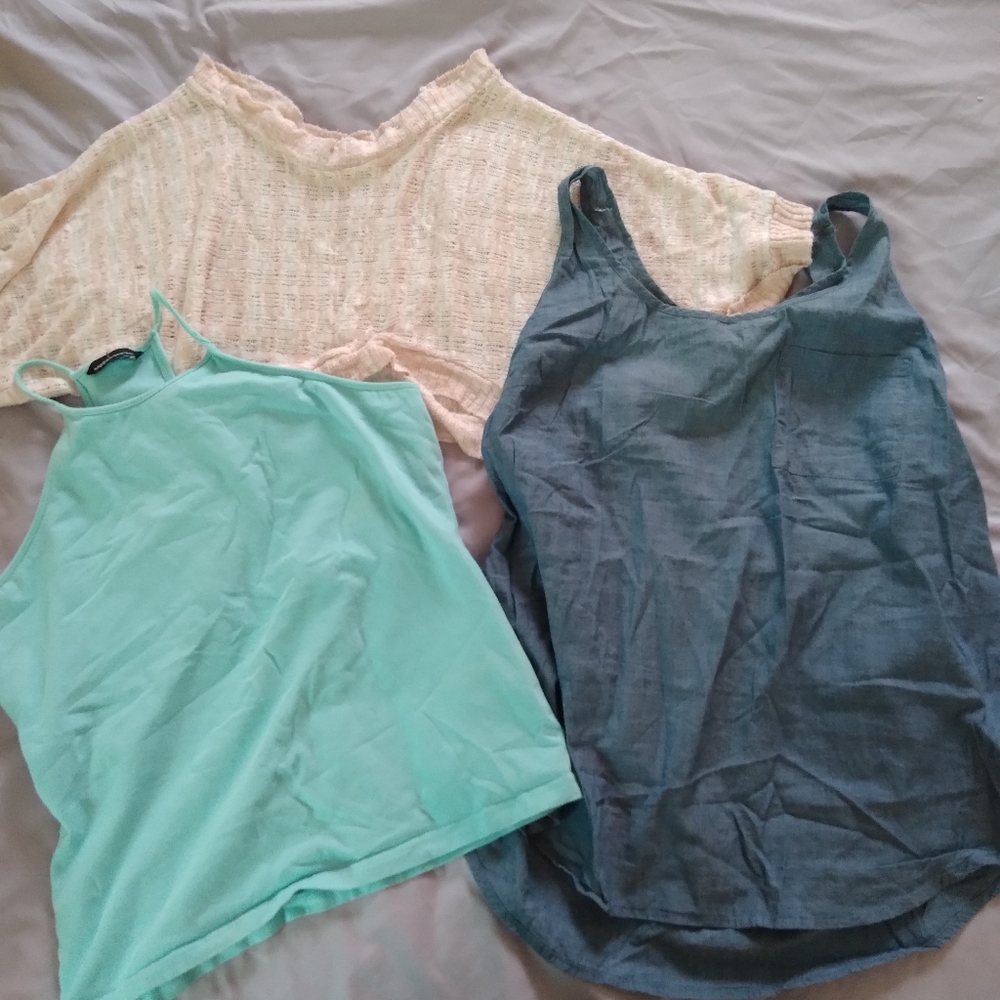 Lot of 3 tops